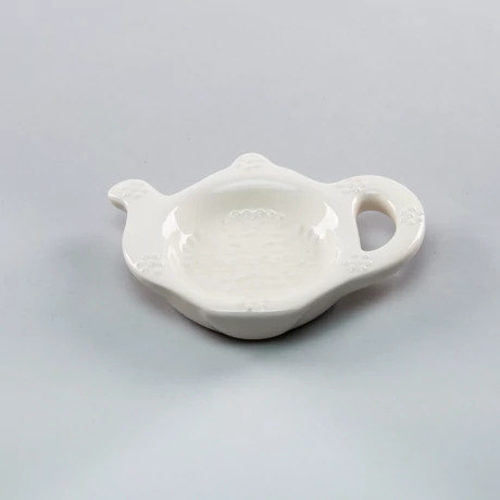 kis-teafiltertarto-feher-irokas