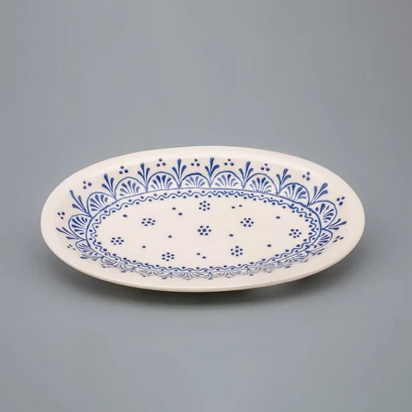 Ovális tál írókás mintával